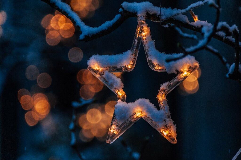 star ornament with lights